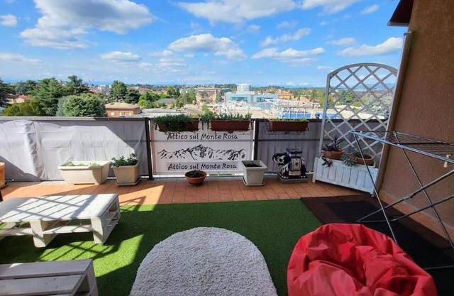"Attico Sul Rosa" - Holiday Home in Gallarate