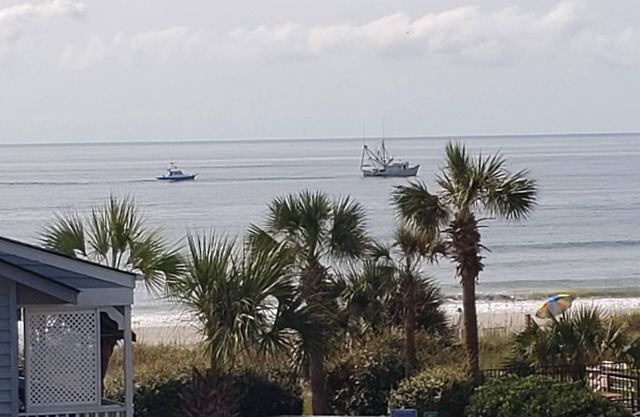 Attractive,Spacious, CLEAN,2 br unit.Handicapped Access. Great Ocean Views