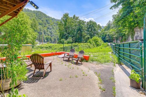 ATV Escape Near Hatfield-McCoy Trails in Matewan!