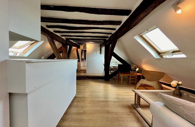 ATYPICAL AND CHARMING MARSH LOFT STUDIO FOR 2 PEOPLE