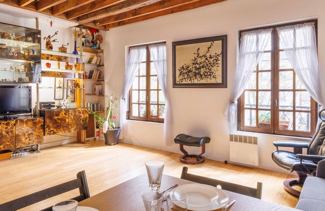 ATYPICAL apt near Buttes-Chaumont - MOBILITY LEASE