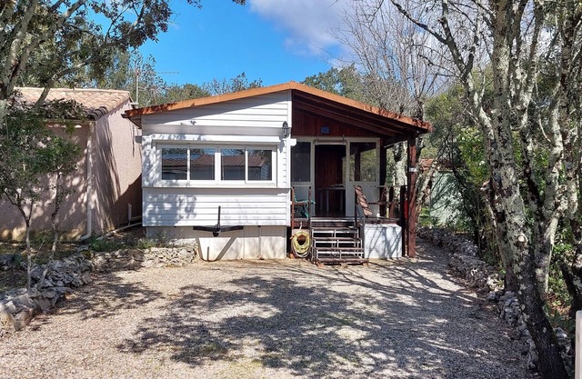 Atypical country cottage-style mobile home, quiet, restful and bucolic