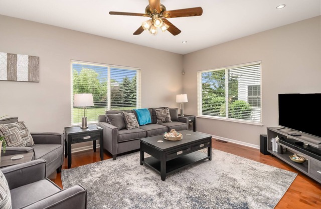 Aurora FHS Rental - Shiloh