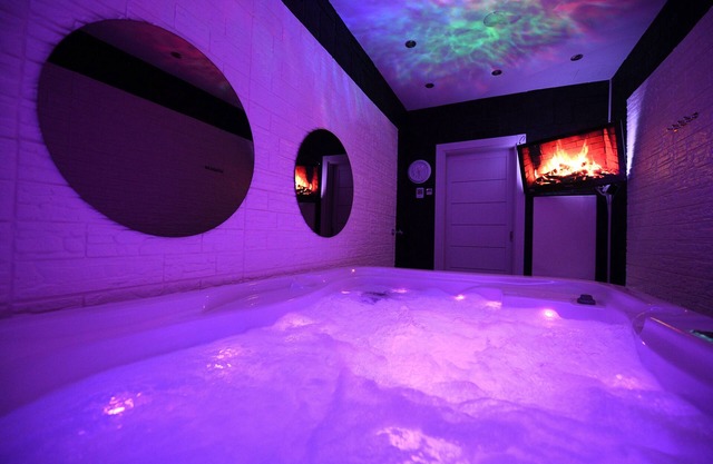 ★ Aurora Lux Apartment ★ Sauna✔ Jacuzzi ✔Massage✔