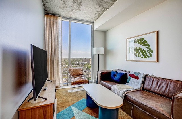 Austin hideaway in the heart of the city with rooftop pool, terrace, and gym