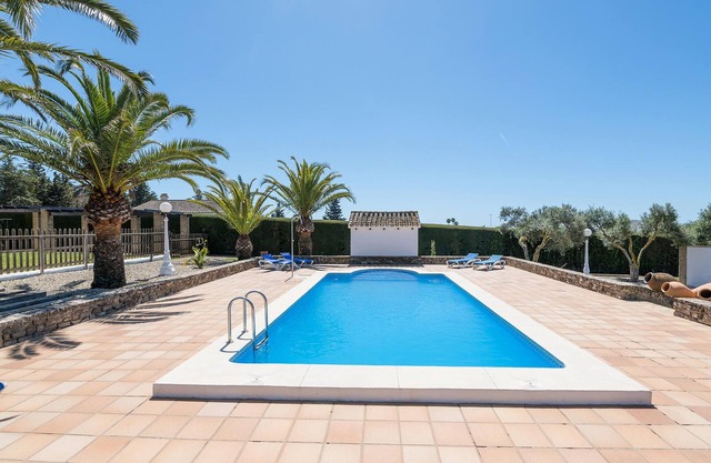Authentic friendly cottage with garden and private outdoor pool.
