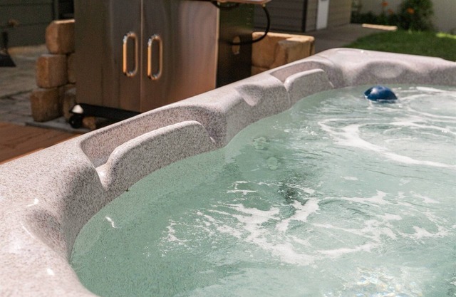 Autumn Retreat w/Fire & Hot Tub