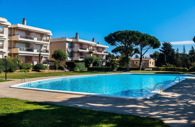AV-1 CALELLA DE PALAFRUGELL 6 Pax