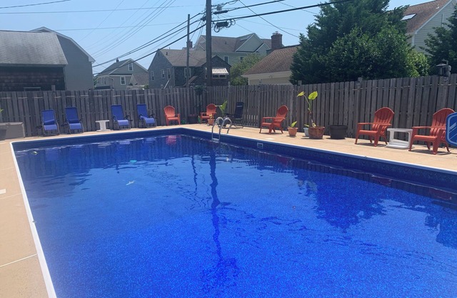 Avon By The Sea Pool House