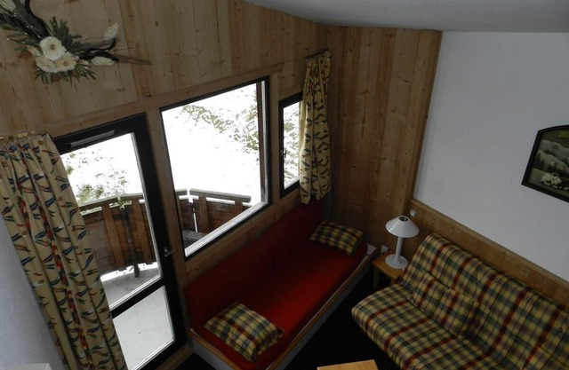 Avoriaz center, Large Studio on two levels:rented from Saturday to Saturday