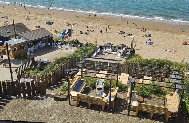 AWEL DEG, TRESAITH, pet friendly, with a garden in Tresaith