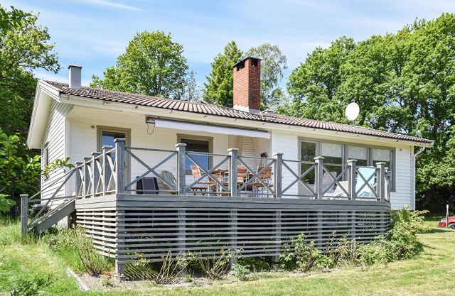 Awesome home in Hjälteby with WiFi