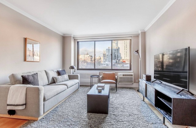 Awesome UWS 1BR w/Elevator & W/D, nr Central Park, by Blueground
