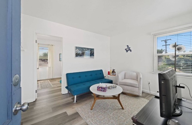 Azure Loft: Perfect 4 City Trips with Free Parking