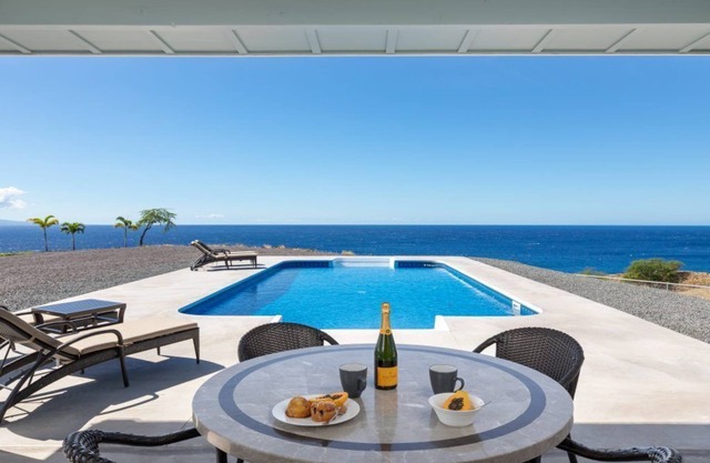 B.I. Kohola Lani - Fall Rates! Post Card Views, Pool and now AC in bedrooms!
