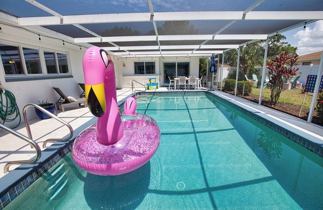 Baby/Kid Friendly-Close to Beach/Downtown-Heated Pool-Fire Pit-Game Room