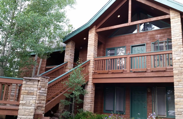 Backs to Nat’l Forest yet close to everything! Upgraded, MUST SEE