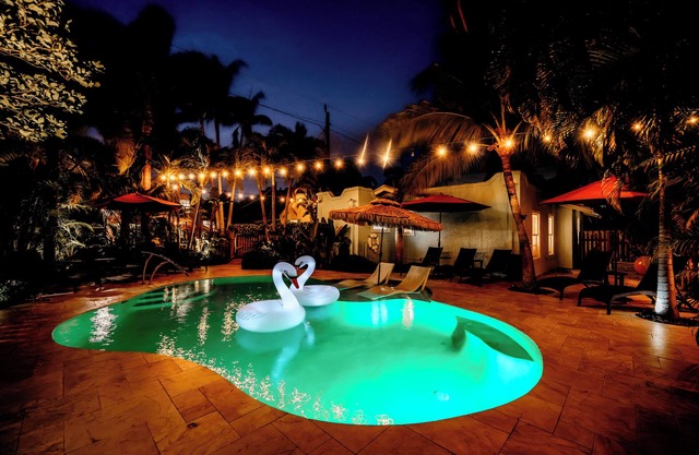 Bahama Breeze Bungalow