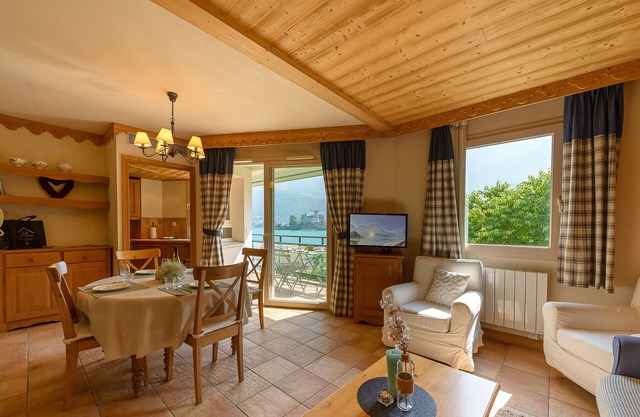 BAIE DES VOILES - #206 DUPLEX 3ch vue lac