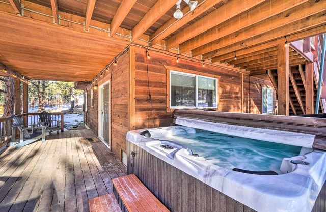 Bailey Getaway w/Hot Tub & Game Room!