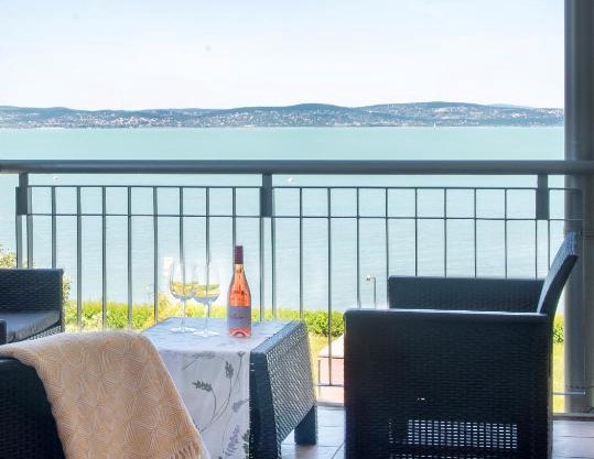 Balaton Lakeside Residence