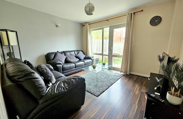 Baltic Townhouse, 4 Bed, Parking - Pass the Keys