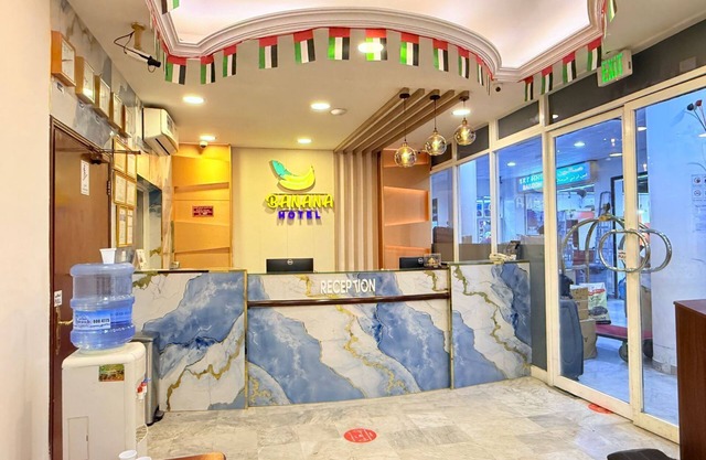 Banana Hotel