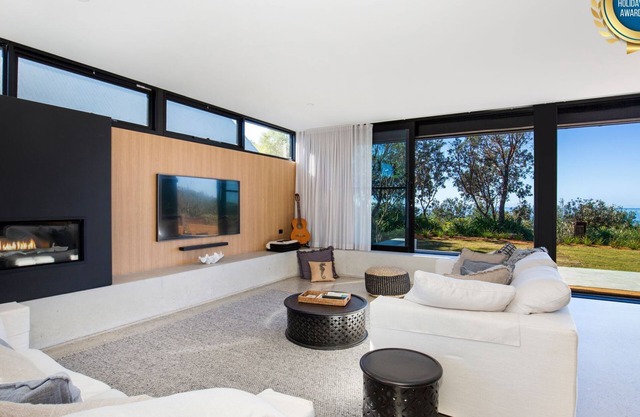 Banksia - Absolute Beachfront