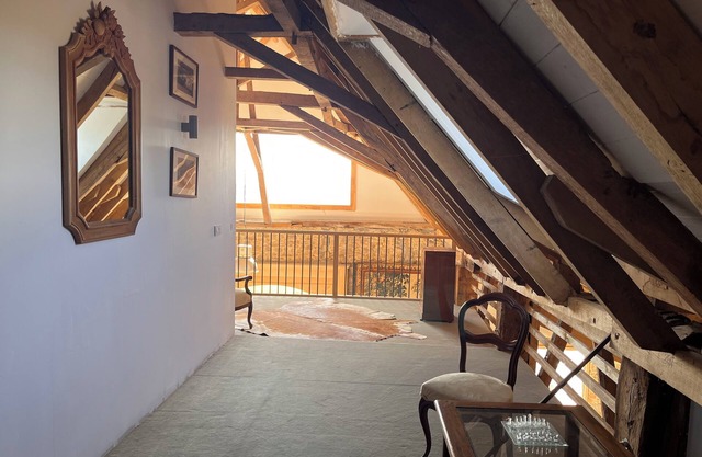 Barn 300m2. Vineyard/horses/private tennis court/pool nearby