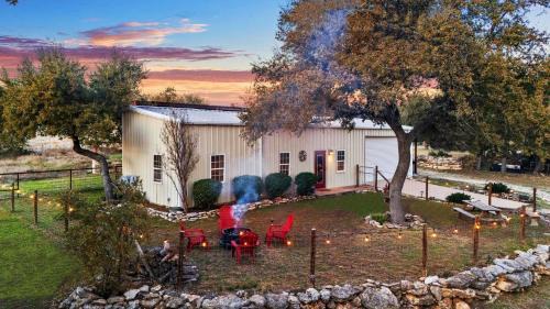 Barndominium with Farm and Firepit near Lake Georgetown