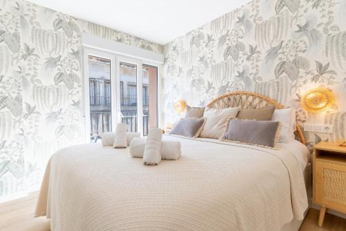 Barrio Gem Stylish 2Bedroom Oasis in Alicante