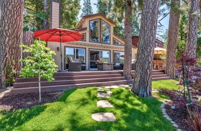 Bass Lake Yosemite Cabin with Private Boat Dock