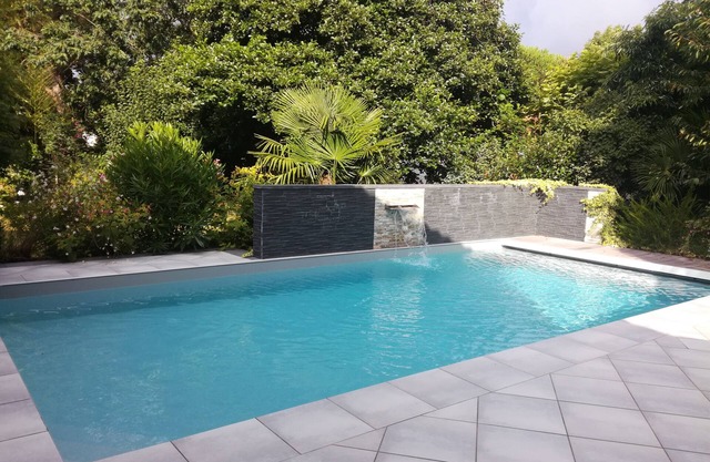 Bassin d'Arcachon family home with swimming pool