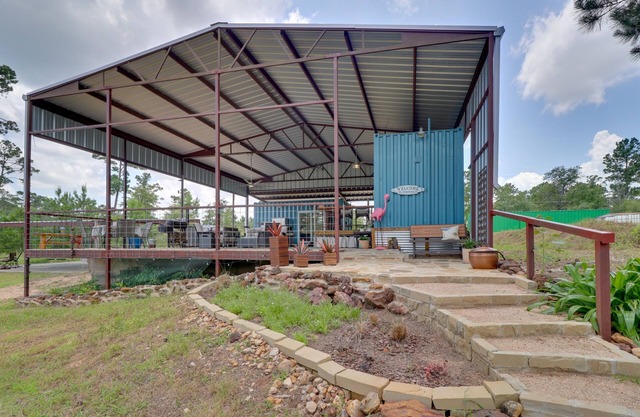 Bastrop Container Hideaway-Forest Views-Near Hiking