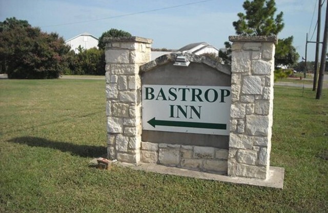 Bastrop Inn