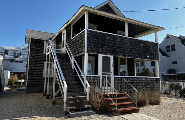 Bay views! WIFI. Bay Side Duplex in Ship Bottom 140061