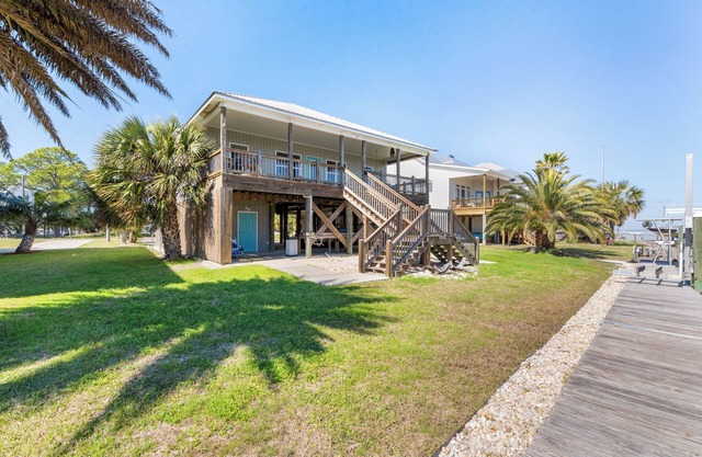 Bayfront home with excellent view of the D.I. Bridge