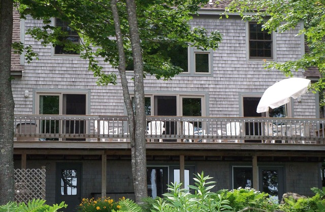 Bayport Cottage-Amazing Opportunity August 21-28 Oceanfront & Mountain Views