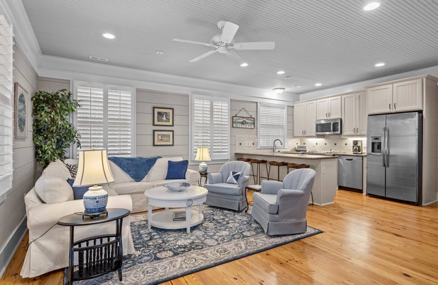 BB's - Perfect Choice For Your Beaufort Vacation!
