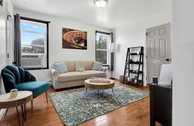 Be Comfy 2BR|4Min To Mohegan Sun|Plush Beds
