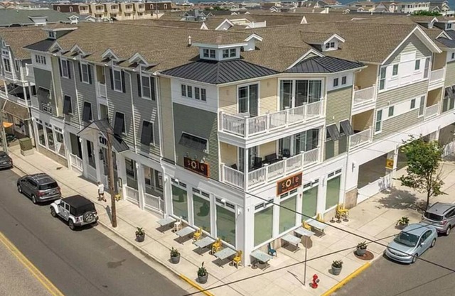 Beach Block Southend of Sea Isle The Cove