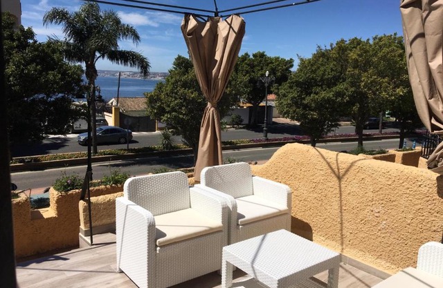 Beach Bungalow Port,free parking