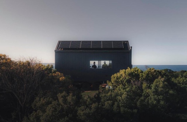 Beach Front Off-Grid Cabin on Kangaroo Island - Lyra