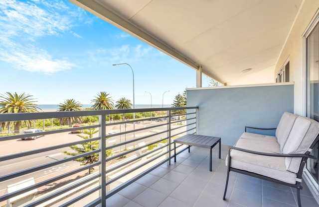 Beach Front Townhouse on The Esplanade