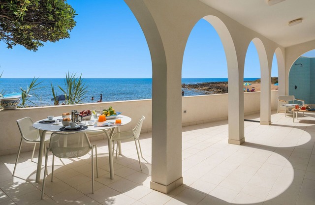 Beach front villa in Calabernardo, Noto, Sicily