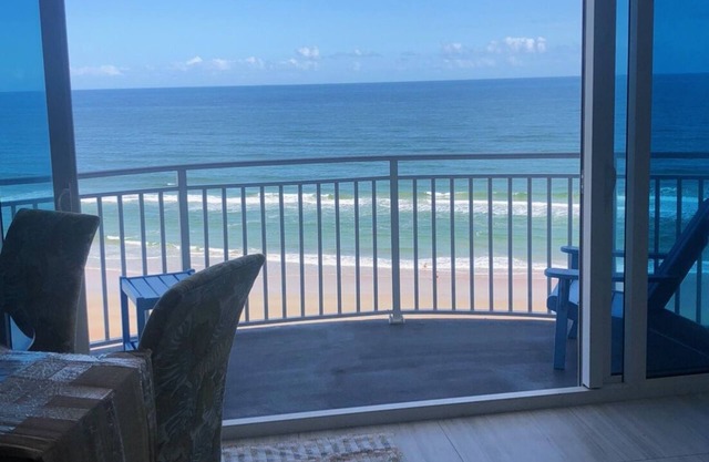 Beach&Pool Are Open! Stunning Newly Remodeled Oceanfront Condo on Daytona Beach!