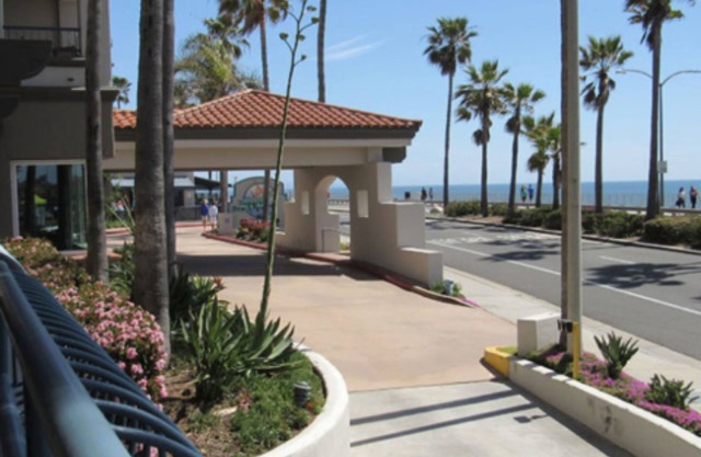 Beach Resort May 15 to 22, 2020 in Carlsbad For 4 Guests 20% off -3 nts min stay