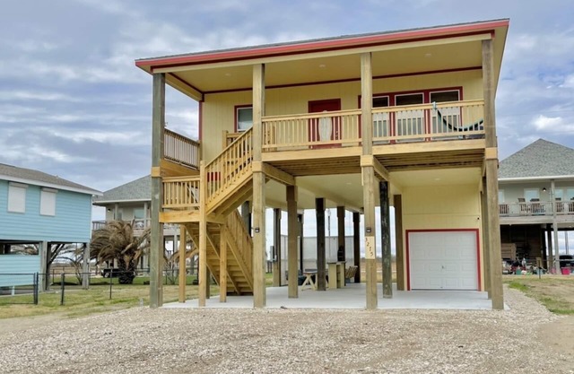 Beach side, 3 Bedroom, 2 bathroom, Sleeps 11, Great price!