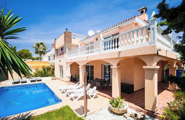 Beach Villa Costanera In Marbella