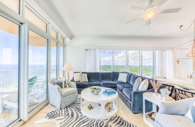 Beach w/Luxury! 4BR/3BA Condo in OBA w/Lazy River & dining in walking distance